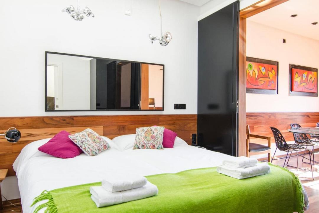 3Bedrooms 2Bathrooms Furnished - Lavapies - Bright Madrid Esterno foto